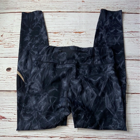 Sweaty Betty Zero Gravity HR 7/8 Running Leggings Black/Gray Marble Tie Dye Sz S - Picture 5 of 10